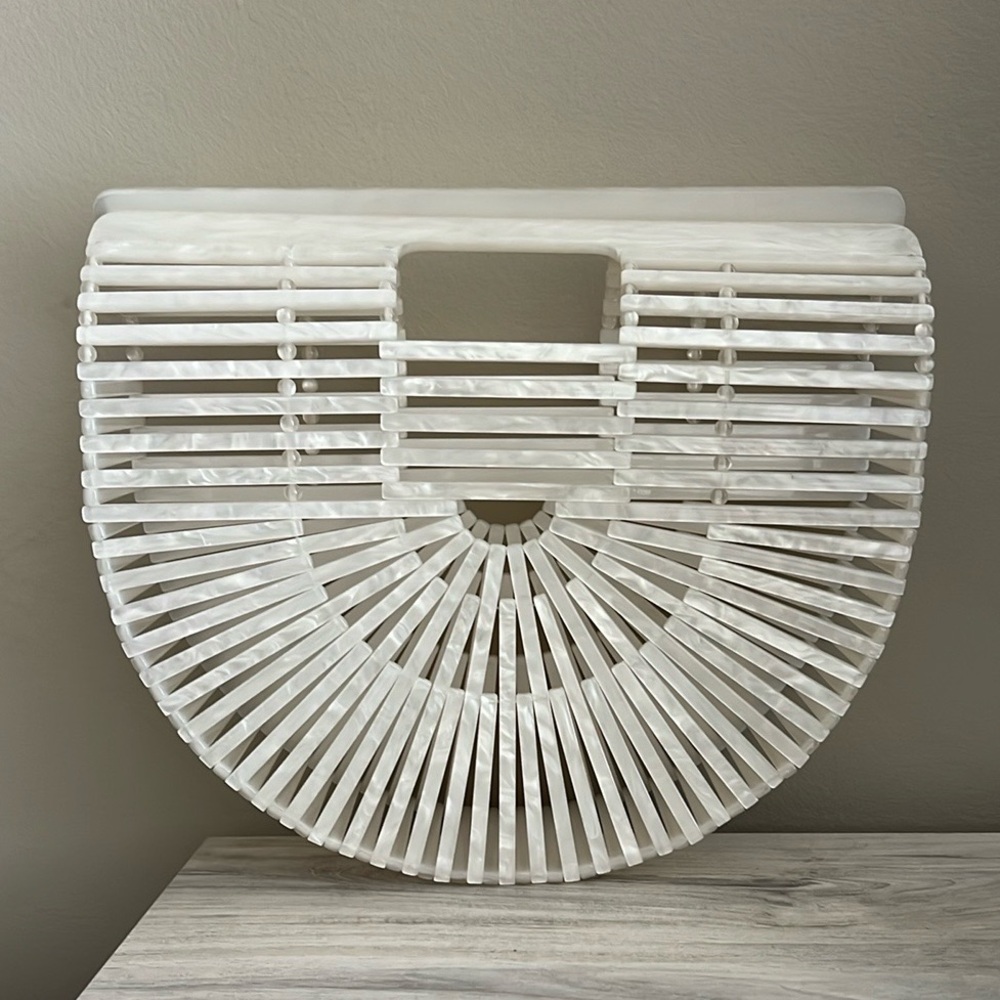 Elegant Pearly White Bamboo-Style Handbag